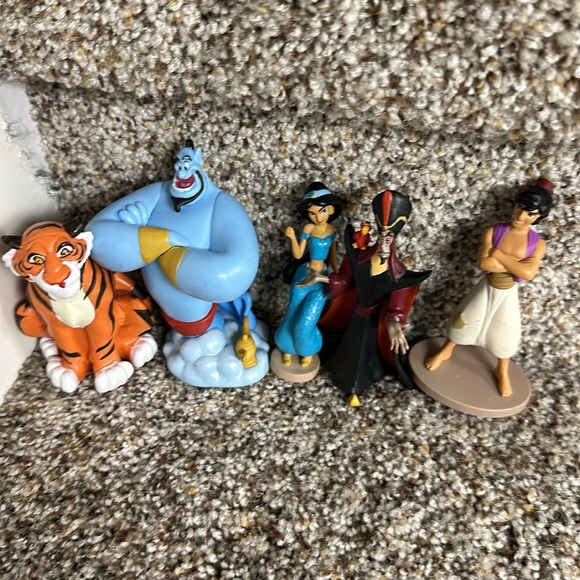 Disney figurine lot - Picture 7 of 10